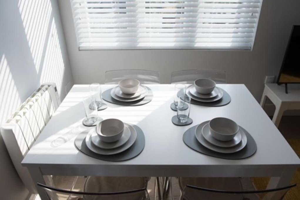 Beautiful, Spacious 1 Bed Flat Brentwood Exterior photo