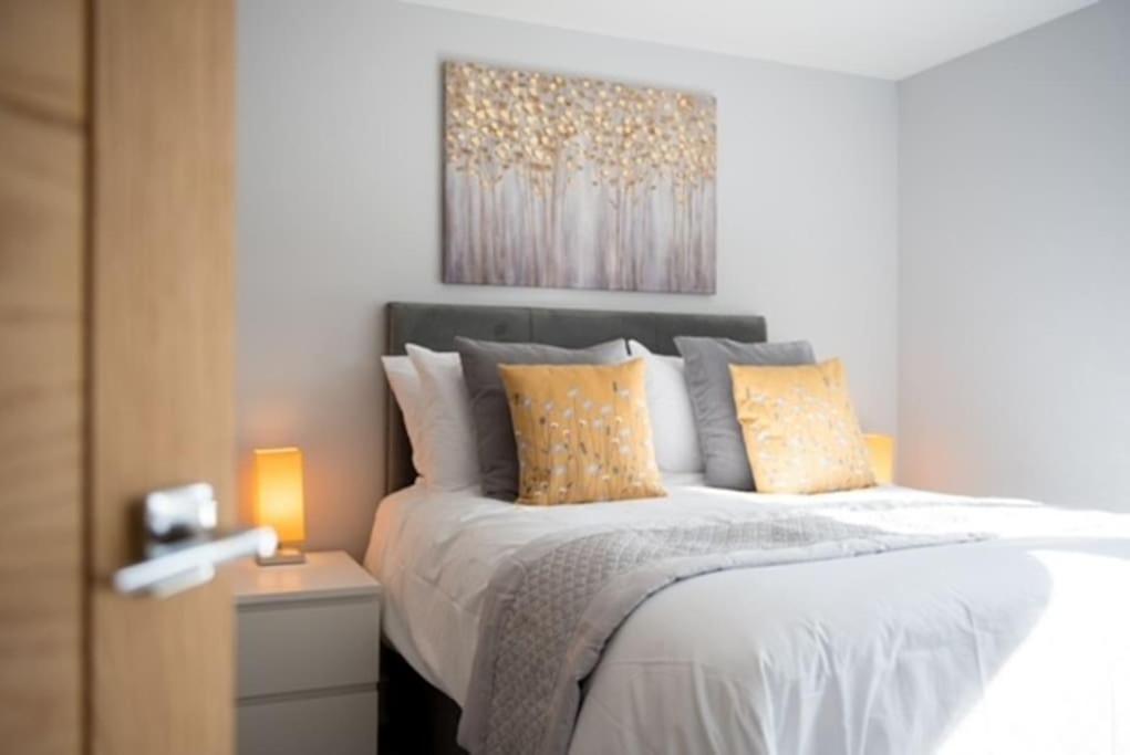 Beautiful, Spacious 1 Bed Flat Brentwood Exterior photo