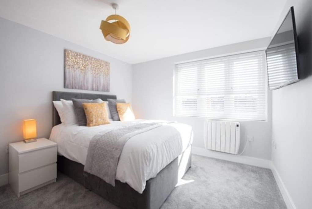 Beautiful, Spacious 1 Bed Flat Brentwood Exterior photo